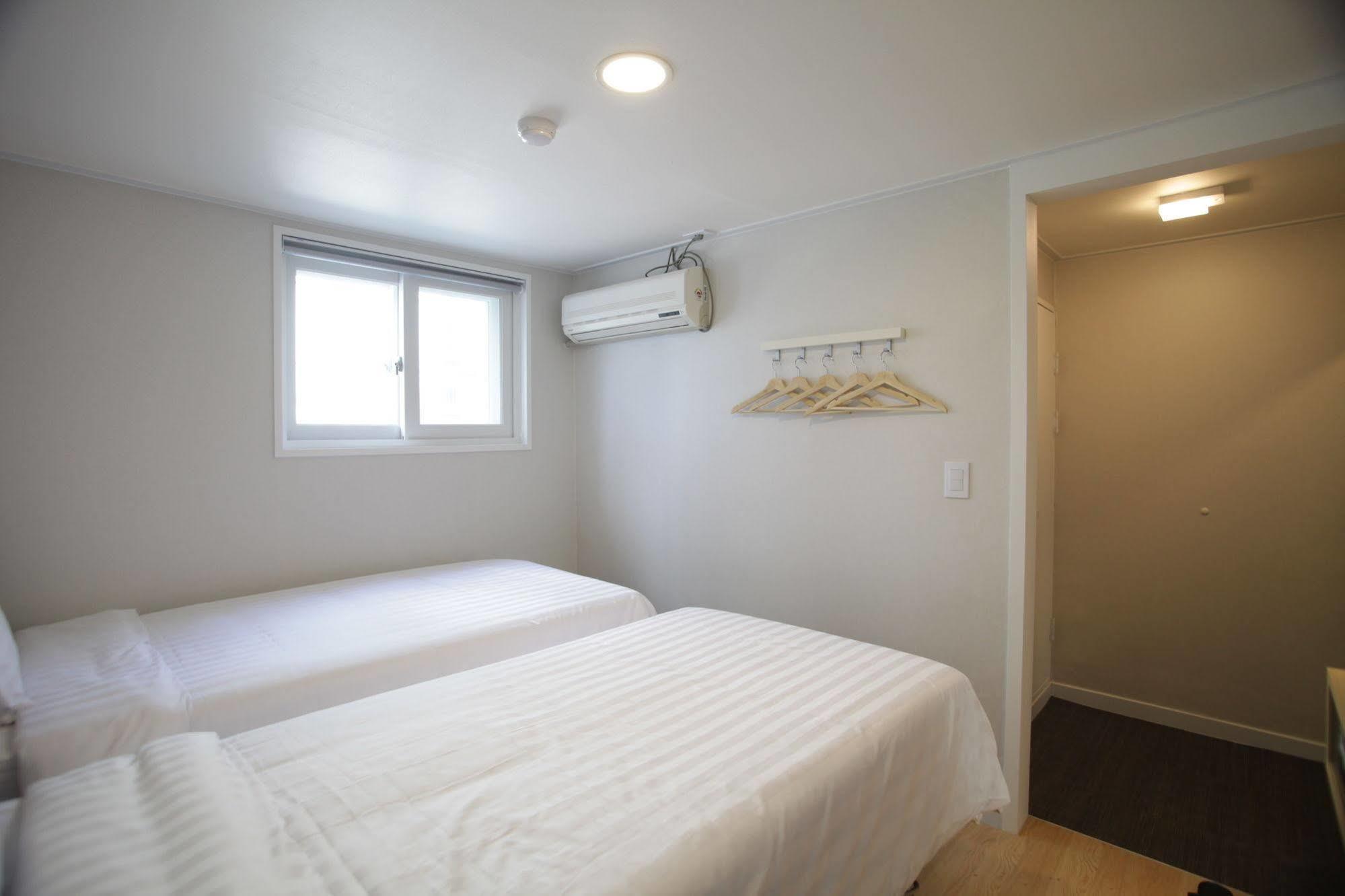 Hotel Sleepy Panda Streamwalk Seoul Jongno Buitenkant foto